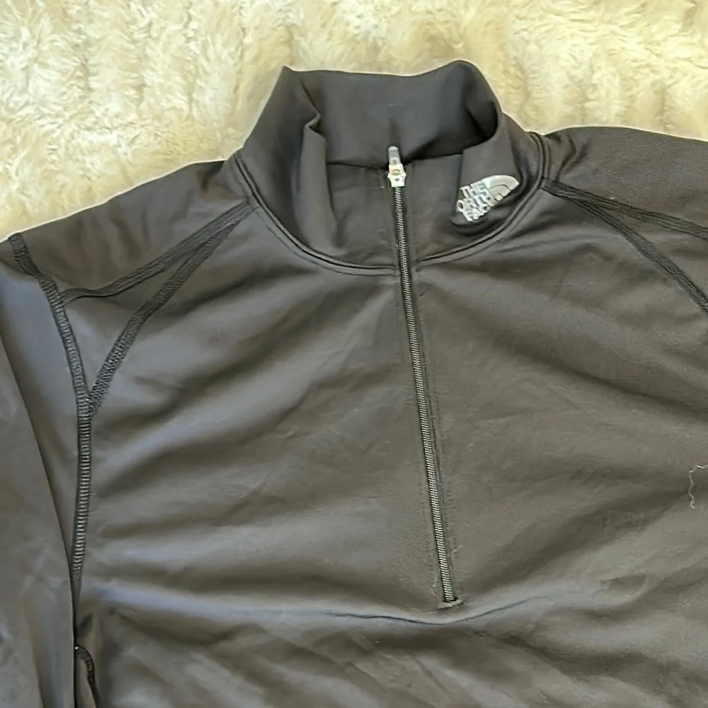 The North Face Black Men's Quarter Zip Jacket‎